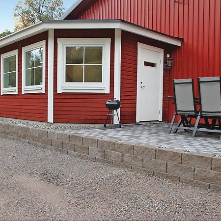 2 Bedroom Cozy Apartment In Habo Mullsjo Bagian luar foto